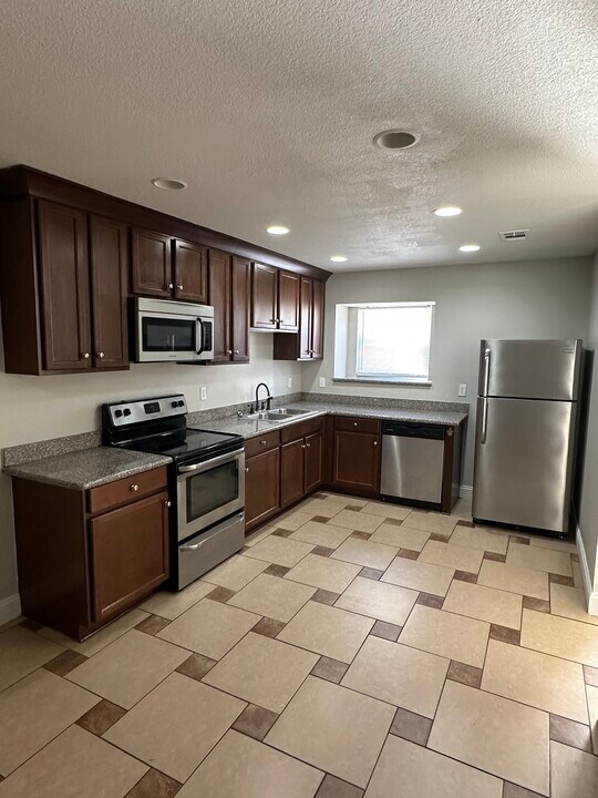 11620 Chemstrand Rd, Unit 14 in Pensacola, FL - Foto de edificio