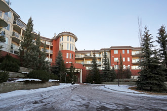 301 Patina Crt SW in Calgary, AB - Building Photo - Building Photo