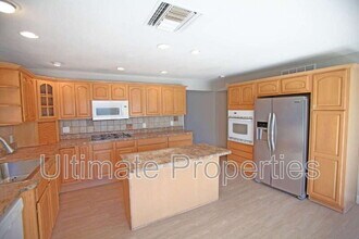 3809 W Crocus Dr in Phoenix, AZ - Building Photo - Building Photo