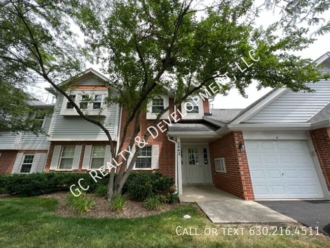 property at 2442 Charleston Dr