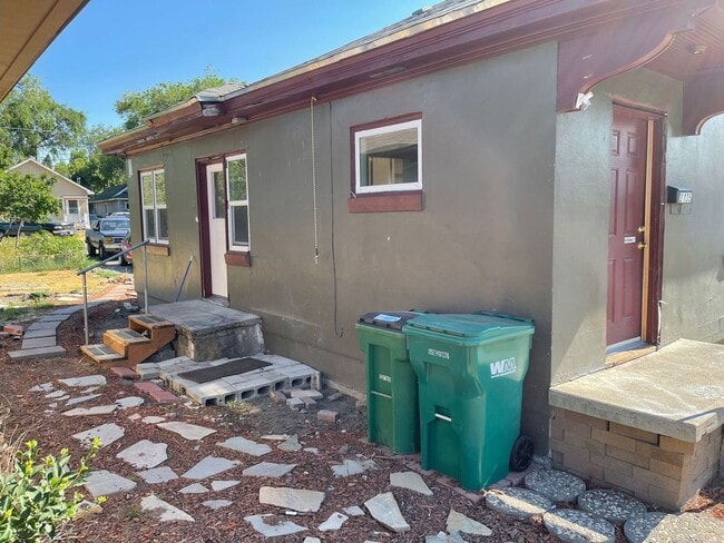 2135 Eberlein Ave in Klamath Falls, OR - Building Photo - Building Photo