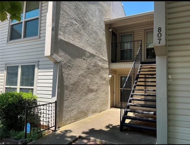 property at 807 Cardinal Creek Blvd