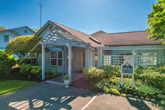 The Vineyards in Bremerton, WA - Foto de edificio - Building Photo