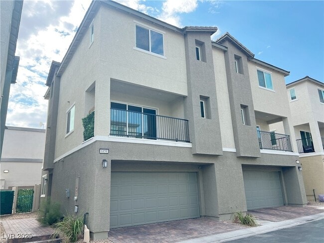 6858 Truffle Gray St