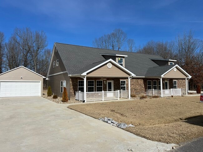 2032 Shade Tree Dr in Paducah, KY - Building Photo - Building Photo