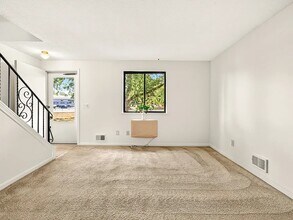 85 Chippendale Rd in Rochester, NY - Building Photo - Building Photo