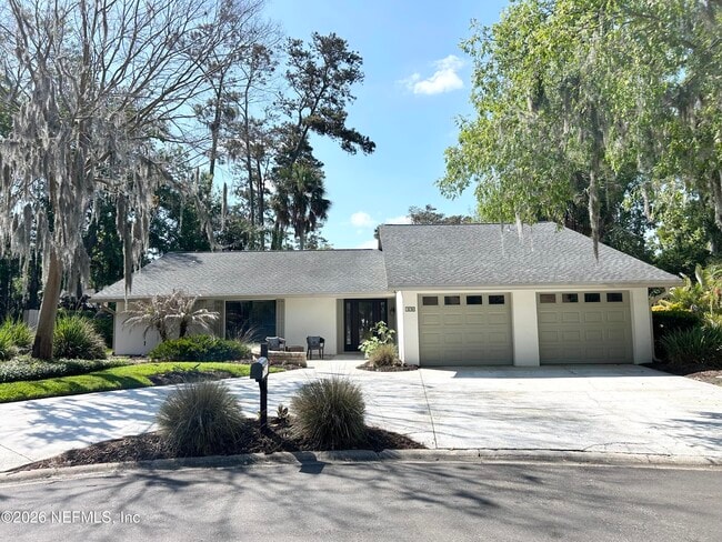 108 Abalone Ln E