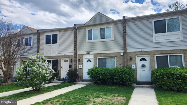 property at 2028 6th St S
