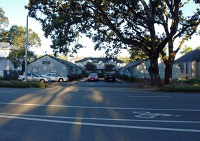 Lynwood Apartments in Salem, OR - Building Photo