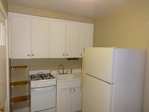 476 Herschel St. in St. Paul, MN - Foto de edificio - Interior Photo