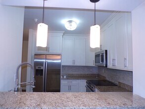 1 Cityview Ln, Unit 214 in Quincy, MA - Foto de edificio - Building Photo