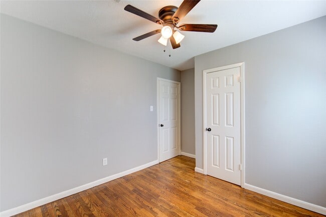 property at 2714 Southmore Ave