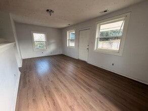 1201 W Baxter Ave in Knoxville, TN - Building Photo - Building Photo