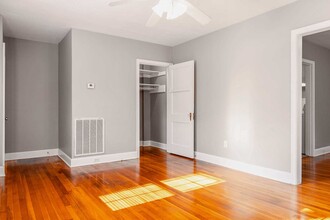 187 Delmar Dr in Clarksville, TN - Building Photo - Building Photo
