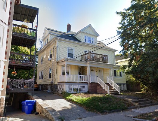 12 Verndale St, Unit 1 in Brookline, MA - Building Photo - Building Photo