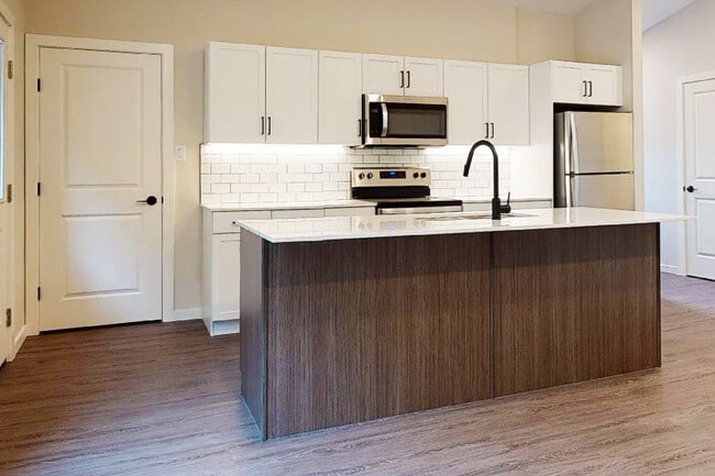 property at 933 Taylor Ave