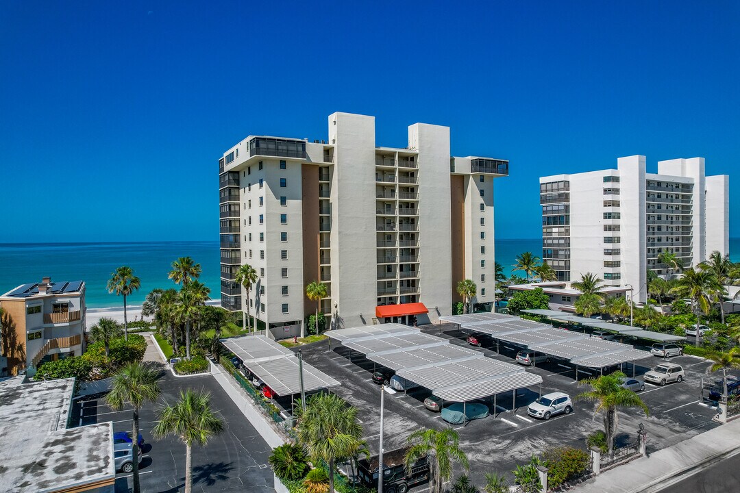 Shores of Madeira in Madeira Beach, FL - Building Photo