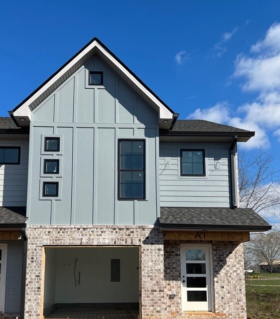 537 Bellamy Ln in Clarksville, TN - Building Photo