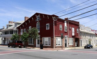 28-30 S Braddock St in Winchester, VA - Building Photo