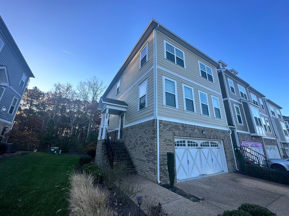 11419 Hayloft Ln in Glen Allen, VA - Building Photo