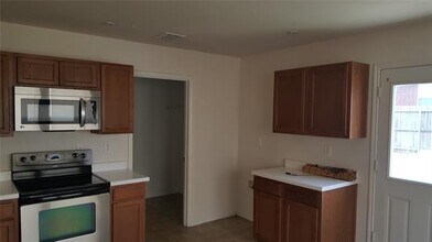 1909 J Cheshier Rd in Justin, TX - Building Photo - Building Photo