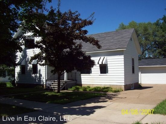 816 Niagara St in Eau Claire, WI - Building Photo