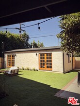 14537 Hesby St in Los Angeles, CA - Building Photo - Building Photo