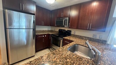 12-12 Museum Way in Cambridge, MA - Building Photo - Building Photo