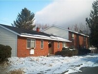 1 Hospital Hts in Rutland, VT - Building Photo