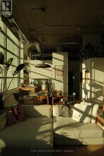 637 Lake Shore Blvd W in Toronto, ON - Building Photo - Building Photo