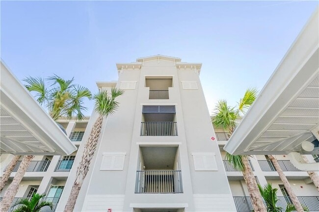 property at 15285 Grn Acrs Ave