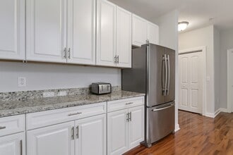 360 Andover St, Unit 1310 in Danvers, MA - Foto de edificio - Building Photo