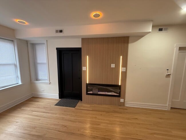 5232 W Montana St, Unit 2