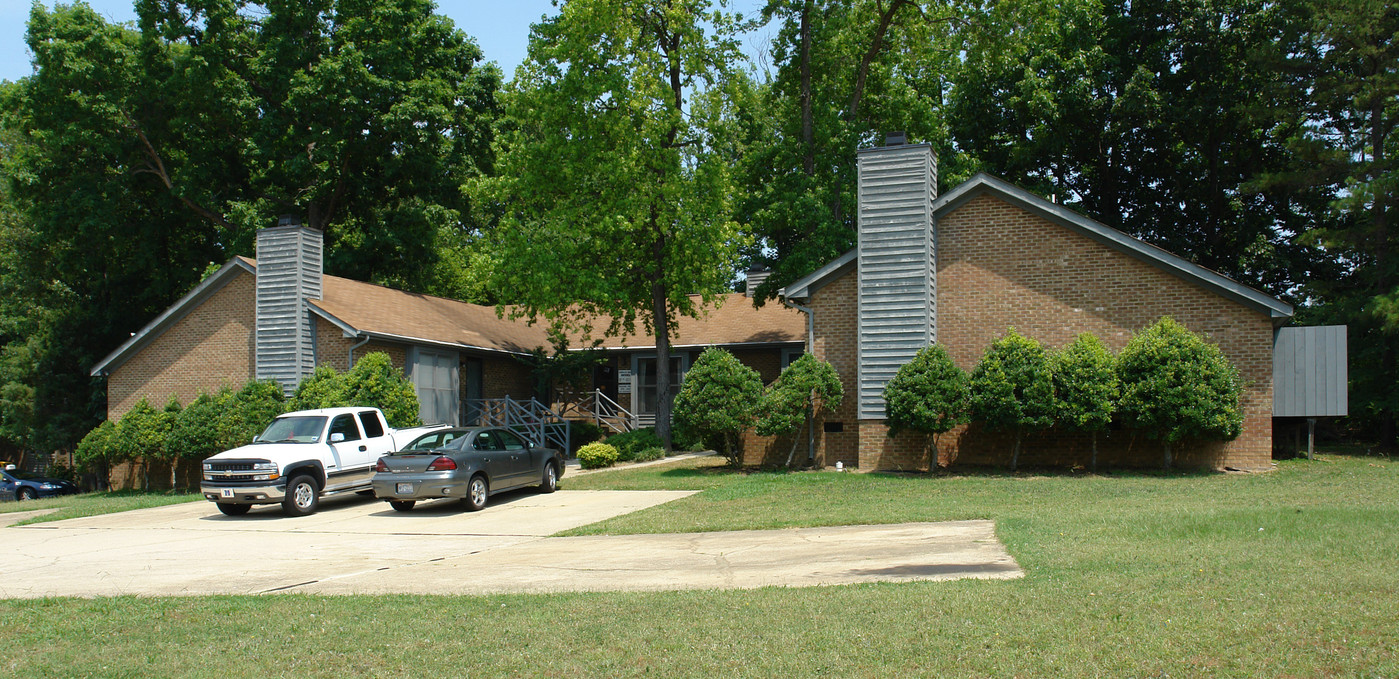 4700 Courtside Pl in Raleigh, NC - Building Photo