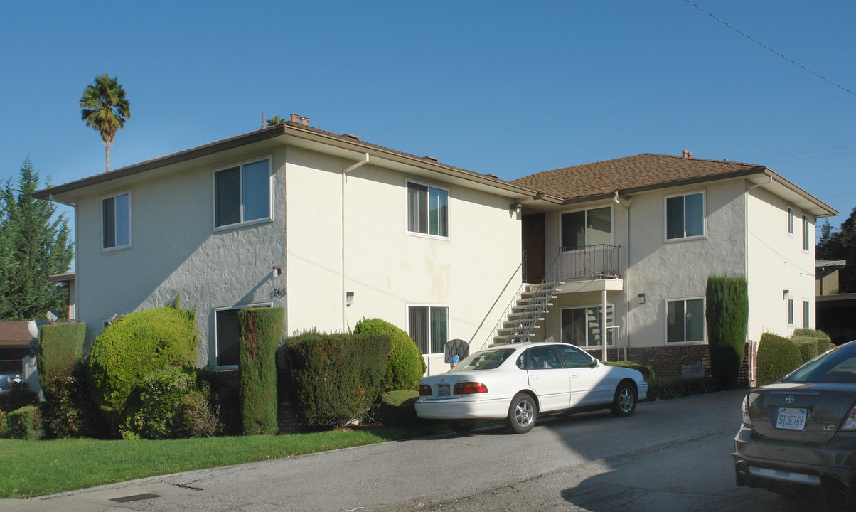 743 San Jule in Sunnyvale, CA - Foto de edificio