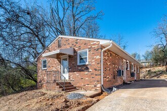 5013 Oxford St in Lynchburg, VA - Building Photo - Building Photo