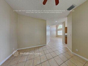 7805 Springfield Lake Dr in Greenacres, FL - Foto de edificio - Building Photo