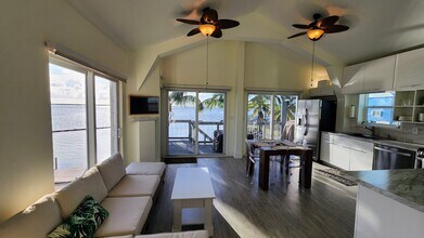 31536 Ave F in Big Pine Key, FL - Building Photo - Building Photo