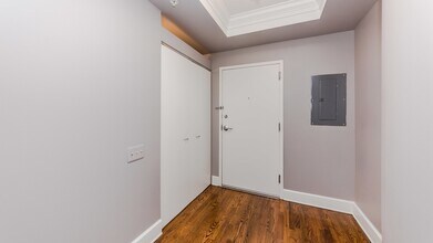 165 N Canal St, Unit 1109 in Chicago, IL - Building Photo - Building Photo