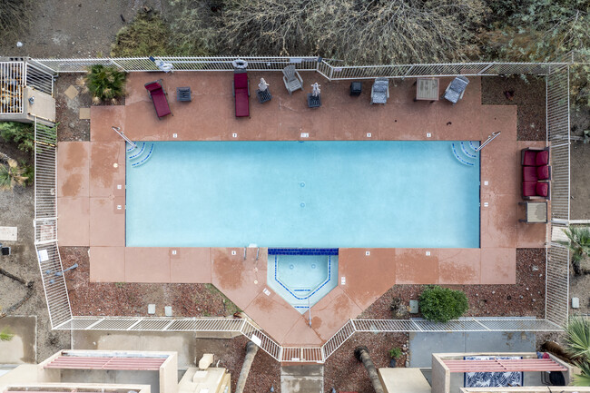 Papago Fairways in Phoenix, AZ - Foto de edificio - Building Photo