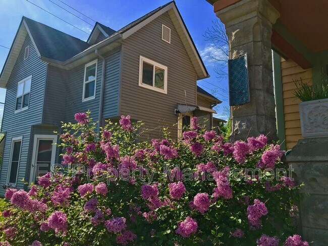 property at 447 E Jefferson St