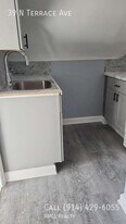 39 N Terrace Ave in Mount Vernon, NY - Building Photo