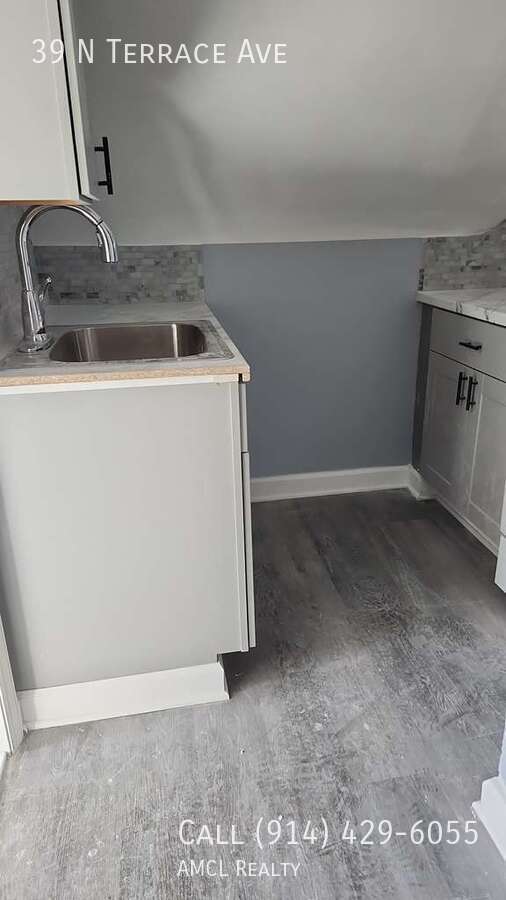 property at 39 N Terrace Ave