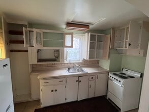 1824 E San Rafael St in Colorado Springs, CO - Foto de edificio - Building Photo