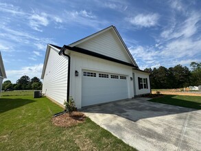 38 Dogwood St NE in Rome, GA - Building Photo - Building Photo
