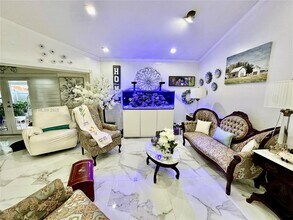 5259 NW 184th Ln in Miami Gardens, FL - Building Photo - Building Photo