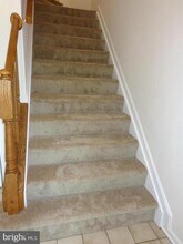 5136 Castle Harbor Way in Centreville, VA - Foto de edificio - Building Photo