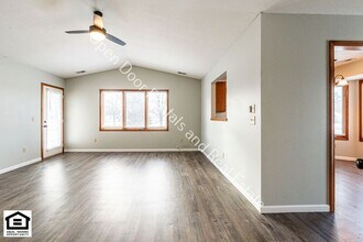 1420 Flagstone Dr in Fort Wayne, IN - Building Photo - Building Photo