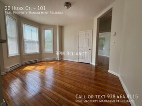 20 Huss Ct in Lynn, MA - Building Photo - Building Photo