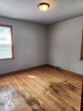 116 W 49th Ave in Gary, IN - Building Photo - Building Photo